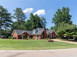 260 Regal Dr, Lawrenceville, GA
