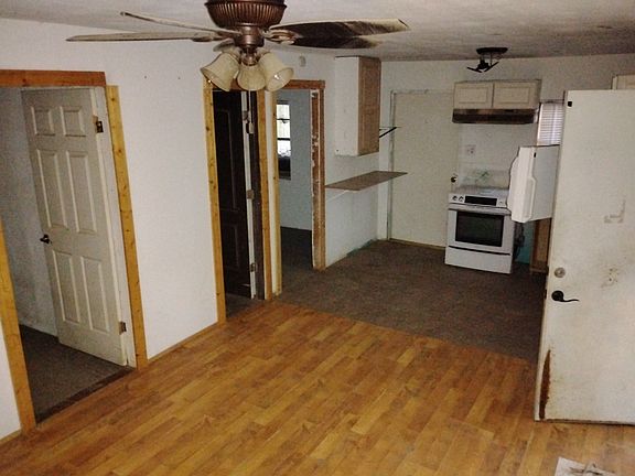 2nd image of 30 Thornwood Dr