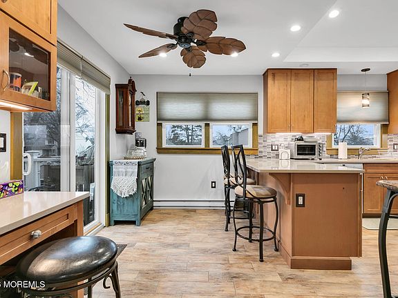 5th image of 42 York Avenue