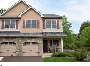 17 Cobblestone Cir, Hatboro, PA 19040
