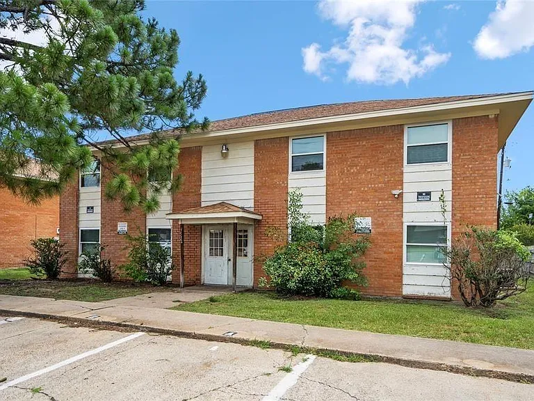 3532 Midwest Dr #C — Photo 26