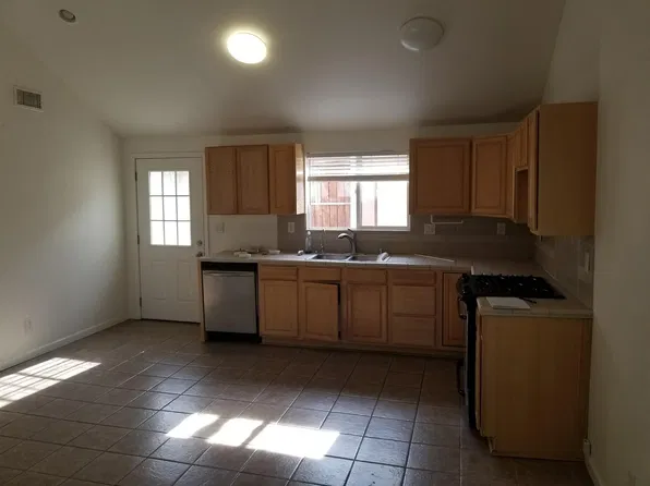 7332 N Darby Pl, Reseda, CA 91335
