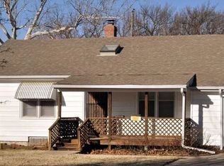2327 S Greenwood St, Wichita, KS 67211