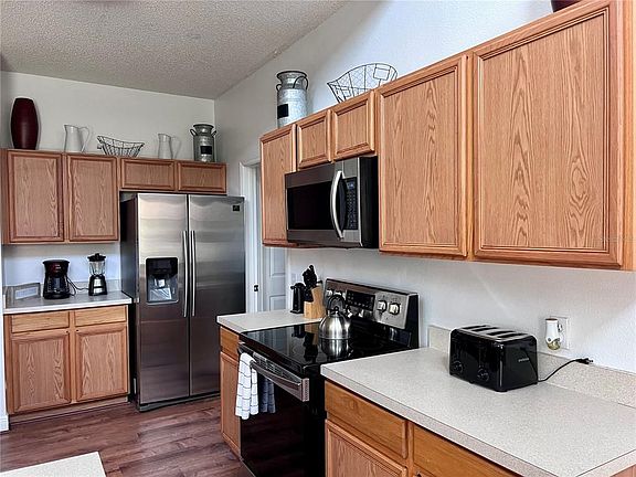 2nd image of 243 Abbotsbury Dr