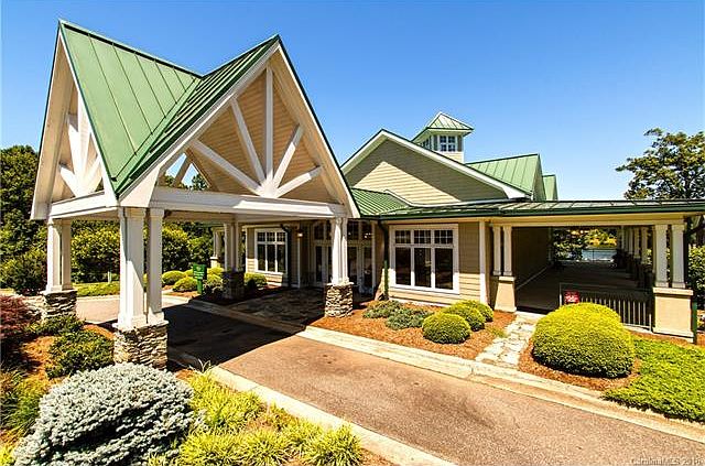 1st image of 105 River Bend Dr
