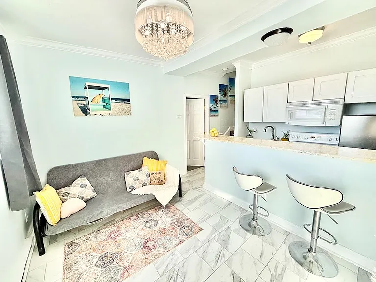 5003 Atlantic Ave #7 — Photo 5