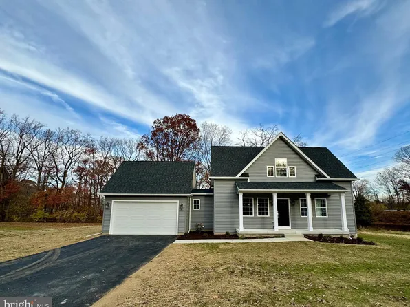 5 Timber Ln, Wilmington, DE 19803