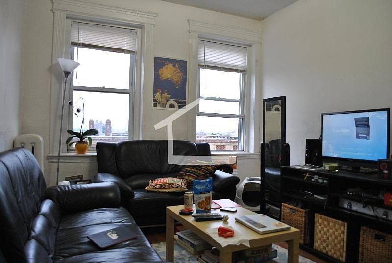 2nd image of 48 Brighton Ave #Lm33