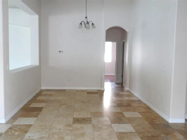1029 Millebourne Way — Photo 6