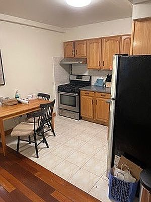 5th image of 29 Ludlow St APT 1B