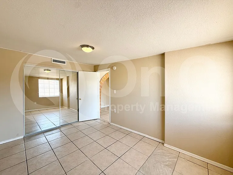 4715 E Alta Vista Rd — Photo 16
