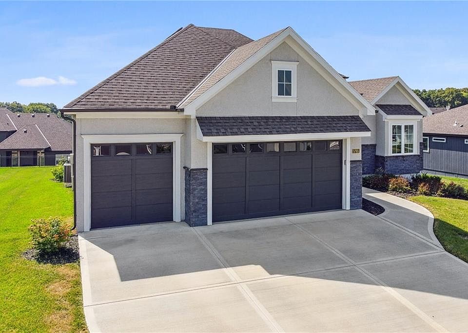 5765 NW Barn Hill Rd, Parkville, MO 64152 Zillow