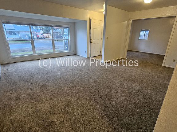 2nd image of 924 116th St S