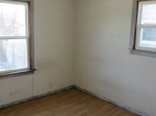 505 Elsie Ave, Crest Hill, IL 60403