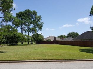 404 S Amherst Dr, West Columbia, TX 77486