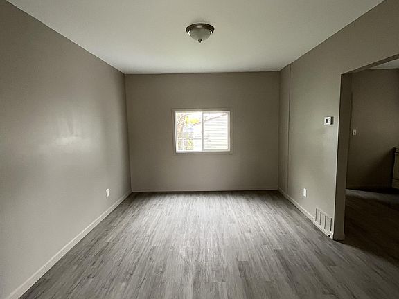 3rd image of 16 E Woodward St