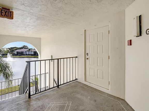 3rd image of 1108 Green Pine Boulevard #G3