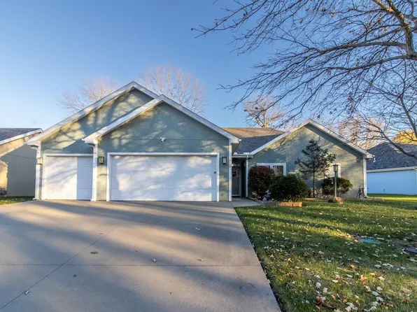 516 Bently Dr, Lawrence, KS 66049
