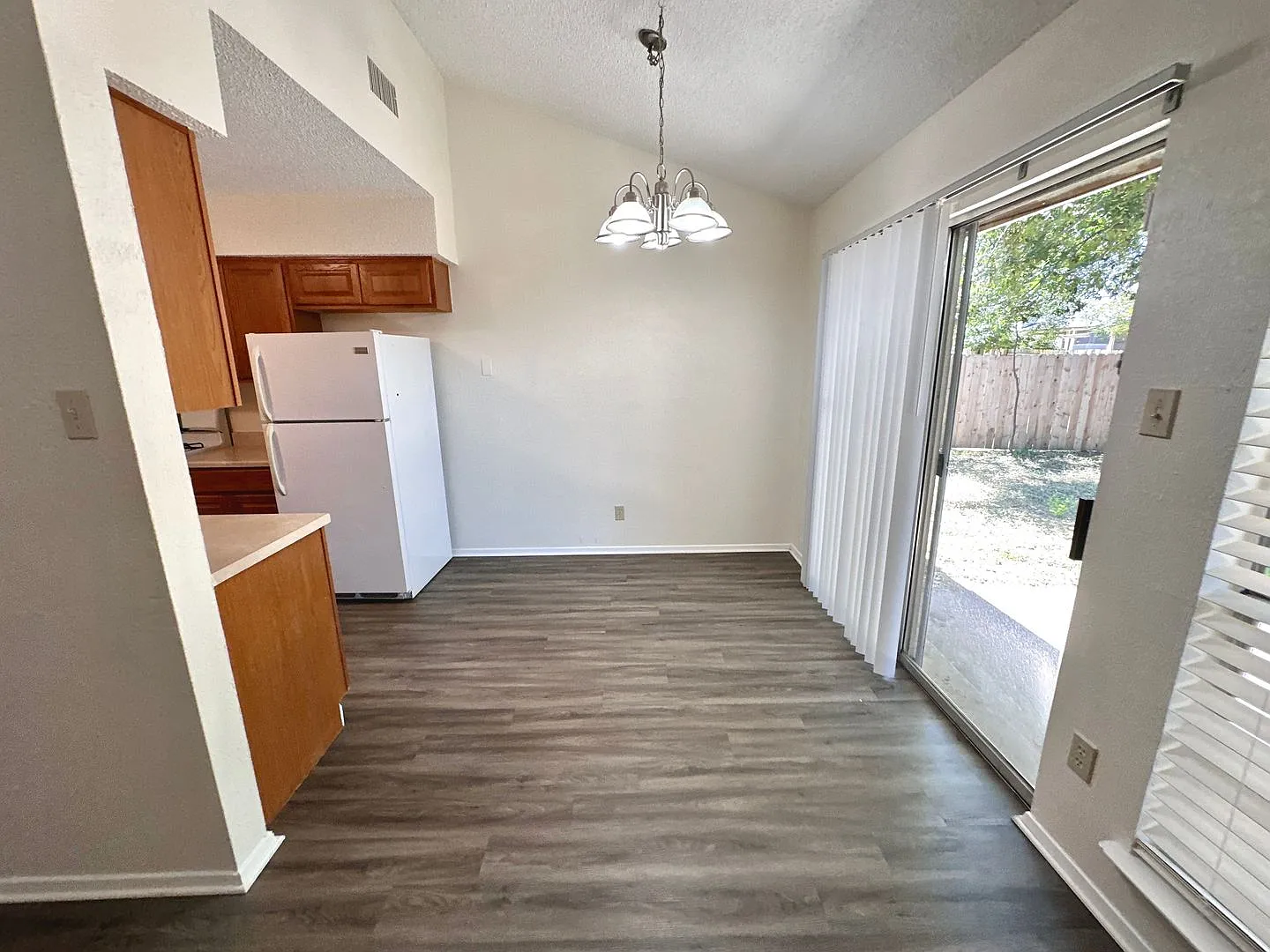 Charming 3BR Home with Study, 2-Car Garage & Private Backyard — Photo 4