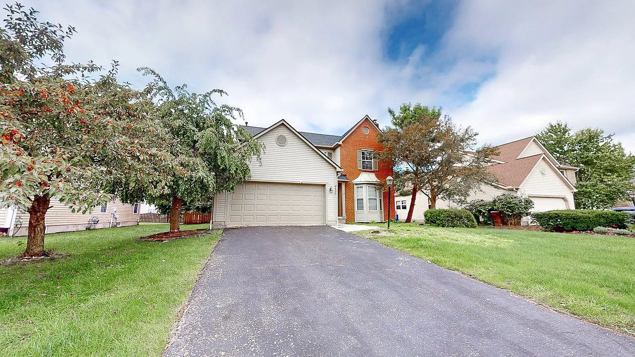 4 bed, 2.5 bath, 2647 sqft, $2,495 — Photo 1