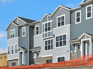 2193 Heritage Ln, North St Paul, MN 55109