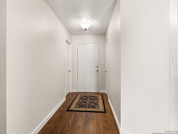 4th image of 8847 HETHERINGTON DR