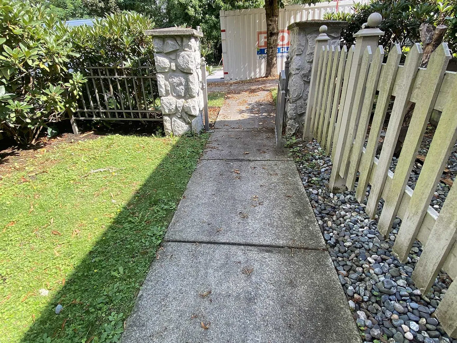 2 bed, 840 sqft, $3,000 — Photo 2