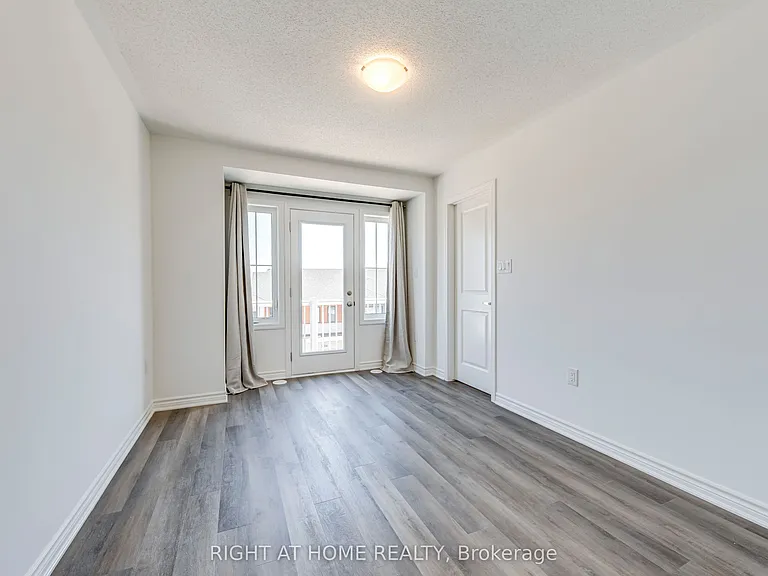 1805 Thames Cir — Photo 20