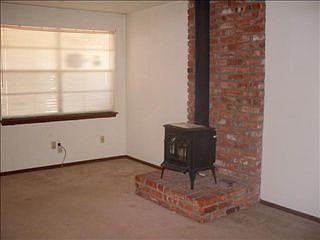 3rd image of 3926 SE 14th Pl