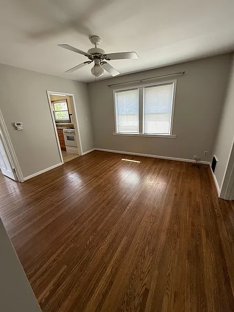 2 bed, 1100 sqft, $2,100 — Photo 2