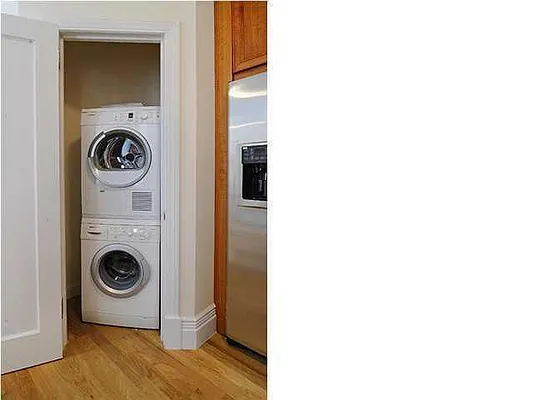 Rented by Domus Realty | media 19