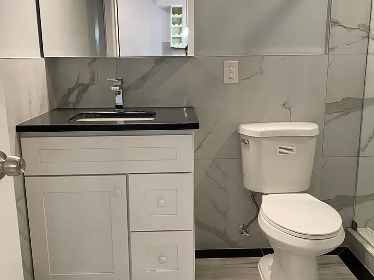 1635 Poplar St #3B — Photo 7