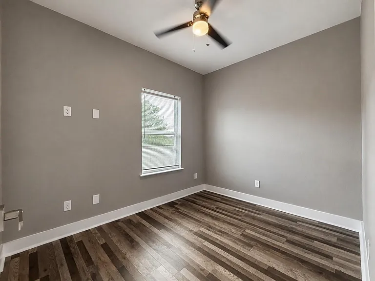 3923 Yale St #B — Photo 13