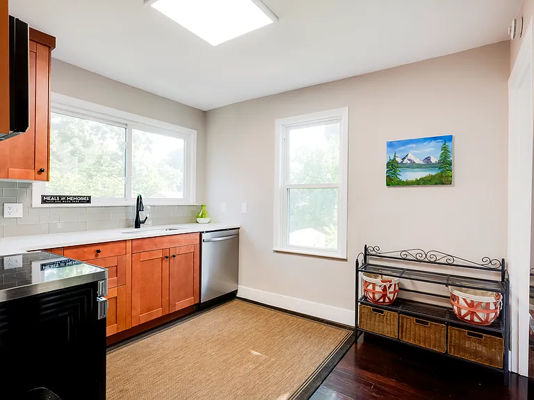 1830 Oconnell Ave — Photo 11