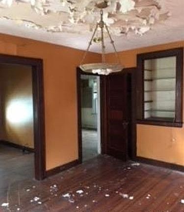 2nd image of 144 Brookwood St