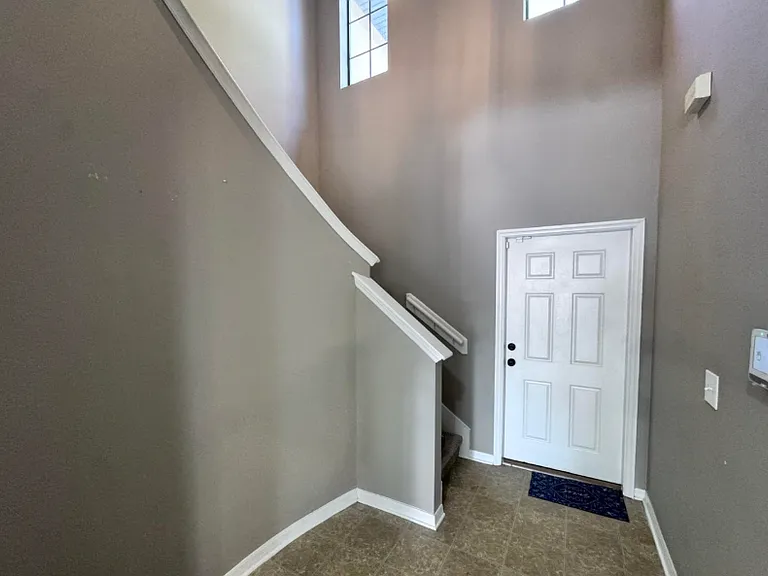 5216 Brighton Park Ln — Photo 3
