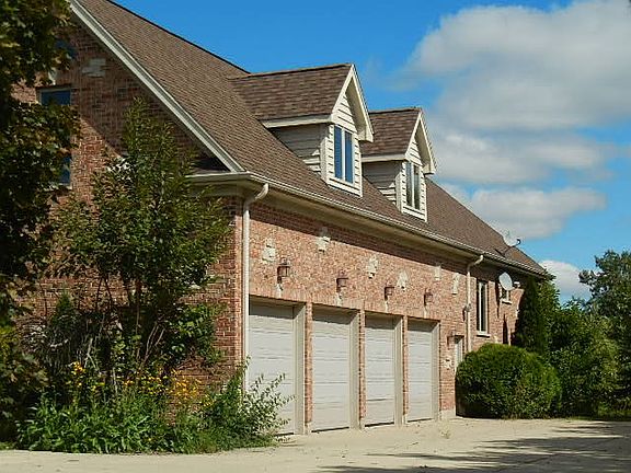 2nd image of 11416 Hillsboro Dr