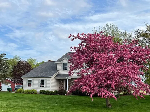 74 E Hotchkiss Rd, Bay City, MI 48706