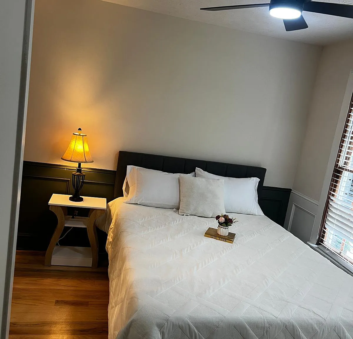 4 bed, 6.0 bath, 2200 sqft, $1,252 — Photo 3