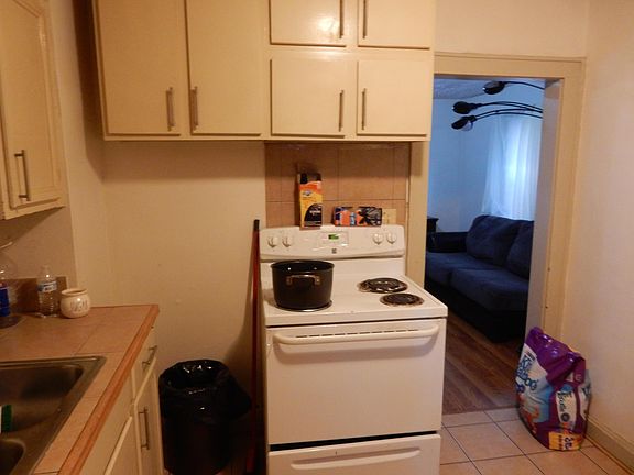 5th image of 1127 E 18th Ave