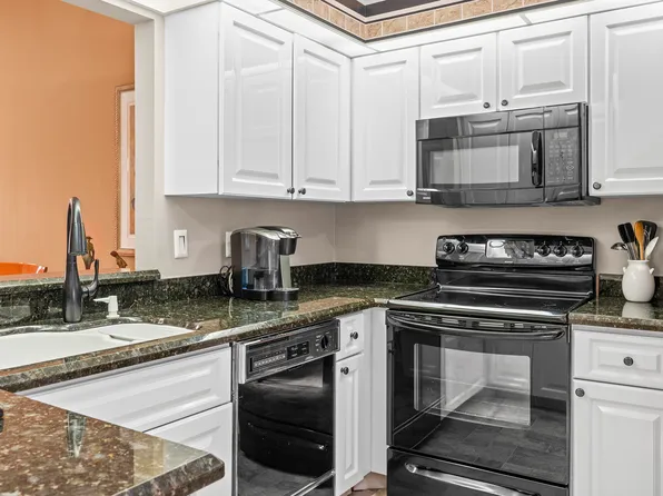 6067 Kings Gate Circle, Delray Beach, FL 33484