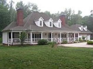 2640 Bay Ridge Dr, Loganville, GA 30052