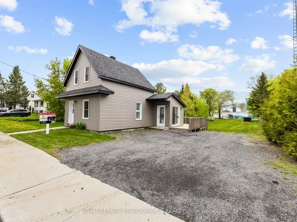 6 Spring St, North Glengarry, ON K0C 1T0
