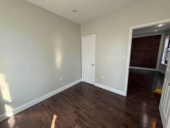 4th image of 571 W 159th St APT 19