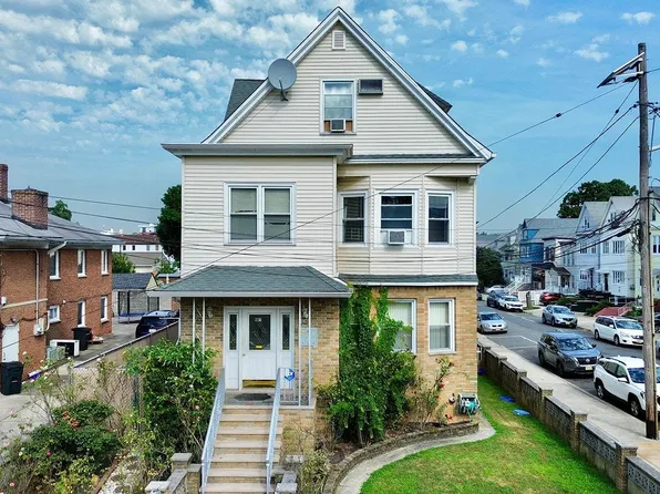 961 Avenue C image 1 of 21