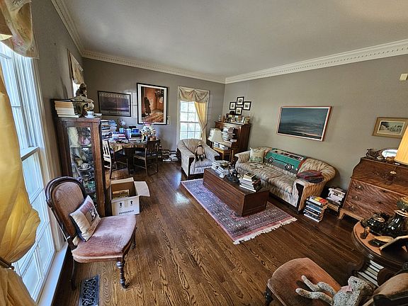 5th image of 108 Century Oak Dr