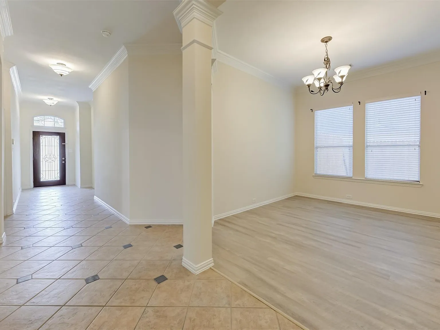 3 bed, 2.0 bath, 1944 sqft, $2,500 — Photo 2