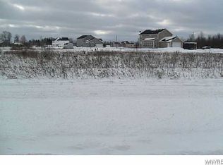 1070 Kinne Rd S, Lockport, NY 14094