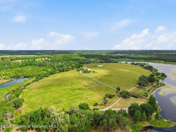 18610 Townsend House Rd, Dade City, FL 33523