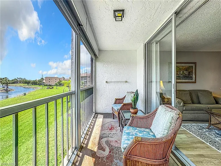 300 Forest Lakes Blvd #201 — Photo 33